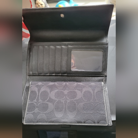 Coach large wallet - Picture 2 of 3